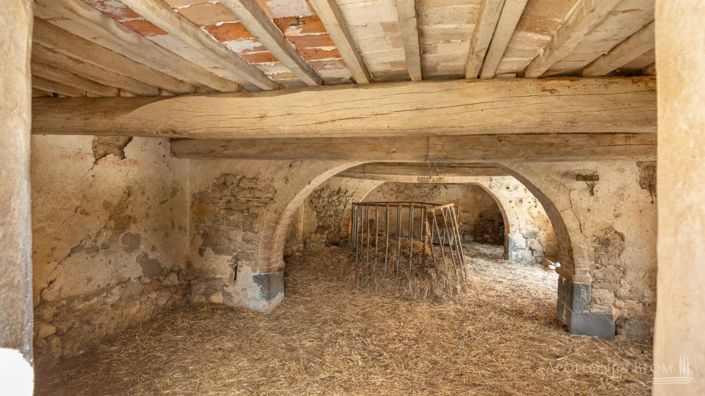 Image No.21-6 Bed Apartment for sale