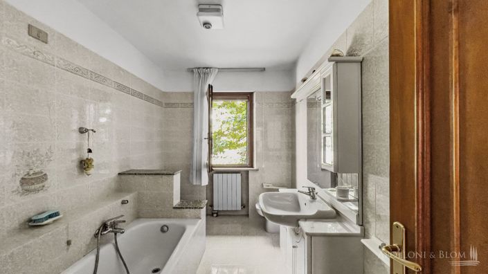 Image No.25-3 Bed Villa for sale