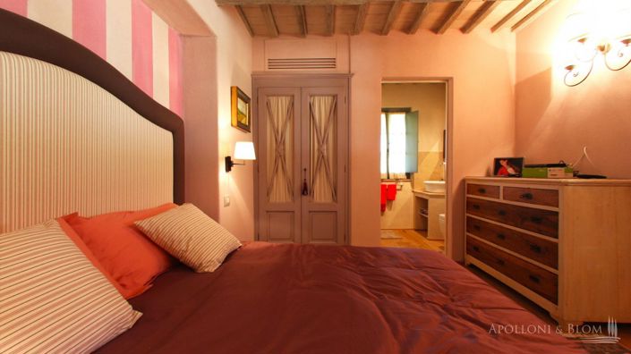 Image No.15-4 Bed Apartment for sale