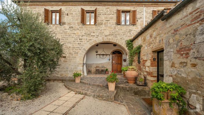 Image No.7-10 Bed Apartment for sale