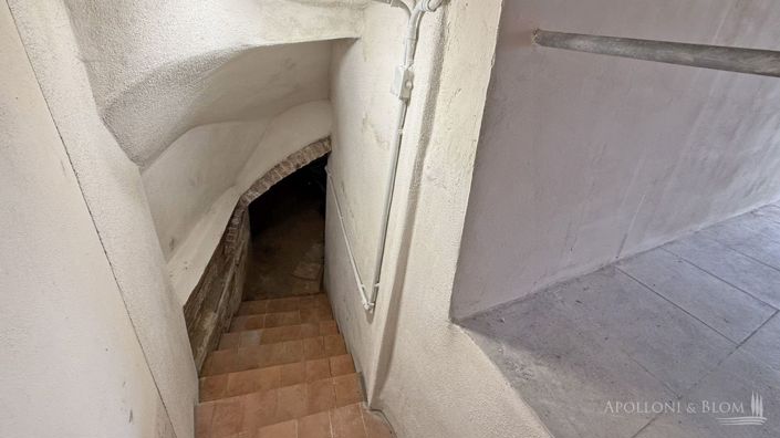 Image No.26-2 Bed Apartment for sale