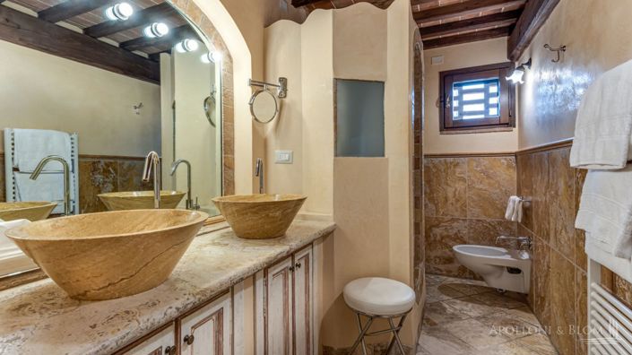 Image No.19-6 Bed Apartment for sale