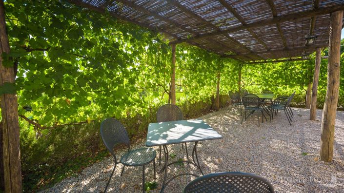 Image No.26-6 Bed Apartment for sale