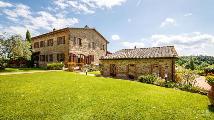 Image No.2-34 Bed Villa for sale