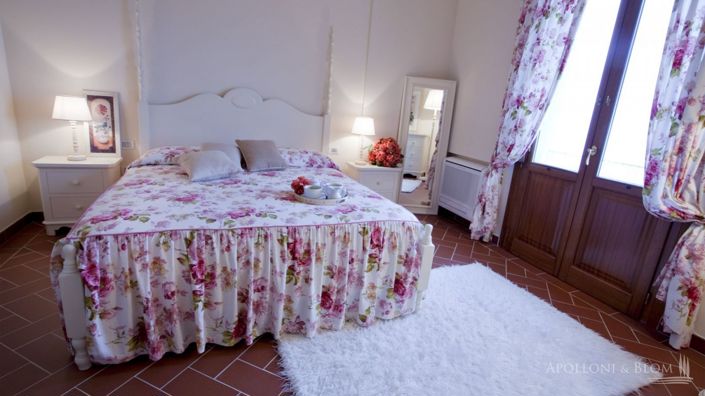 Image No.29-34 Bed Villa for sale