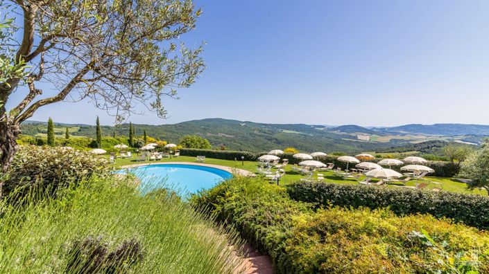 Image No.8-34 Bed Villa for sale