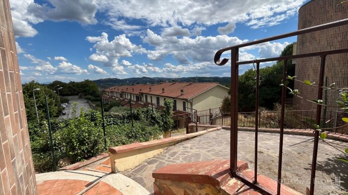 Image No.25-2 Bed Apartment for sale