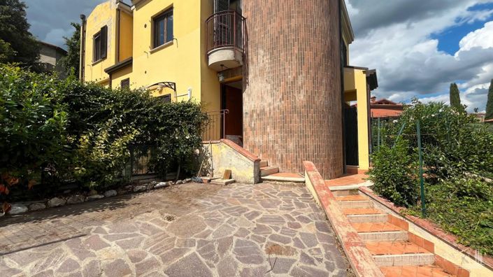 Image No.28-2 Bed Apartment for sale