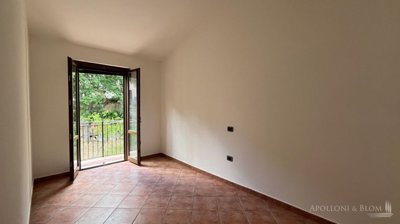 g202509121401125887