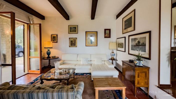 Image No.12-4 Bed Villa for sale