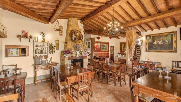 Image No.17-15 Bed Apartment for sale