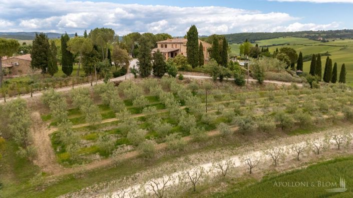 Image No.2-15 Bed Apartment for sale