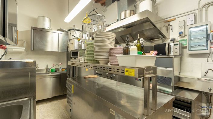 Image No.20-15 Bed Apartment for sale