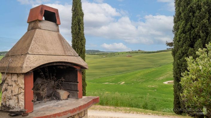 Image No.22-15 Bed Apartment for sale