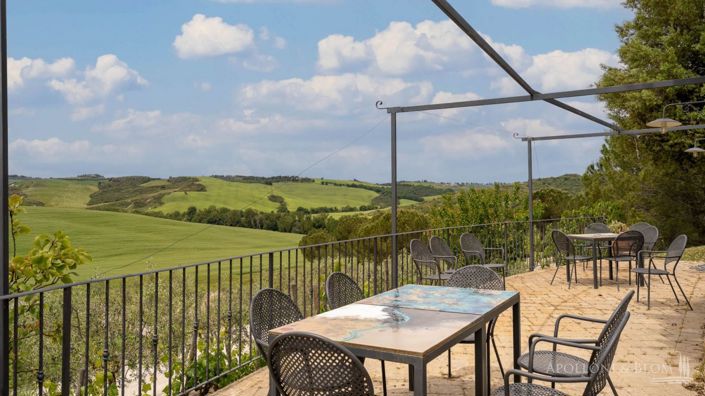 Image No.23-15 Bed Apartment for sale