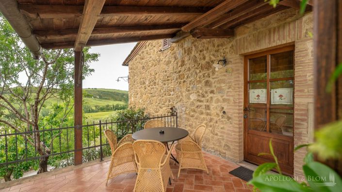 Image No.26-15 Bed Apartment for sale