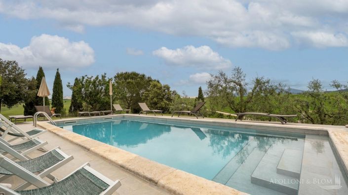 Image No.9-15 Bed Apartment for sale