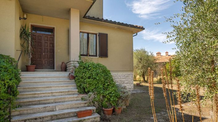 Image No.7-4 Bed Villa for sale