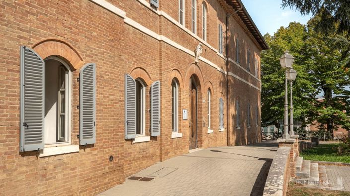 Image No.17-2 Bed Apartment for sale