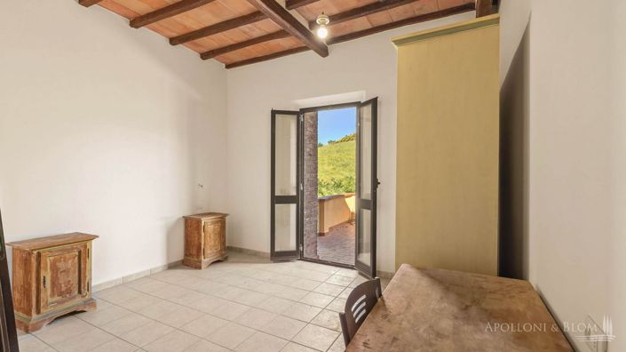 Image No.26-15 Bed Apartment for sale