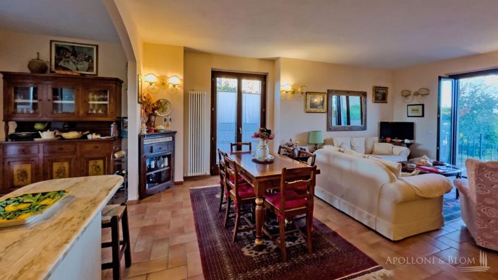 Image No.12-3 Bed Apartment for sale