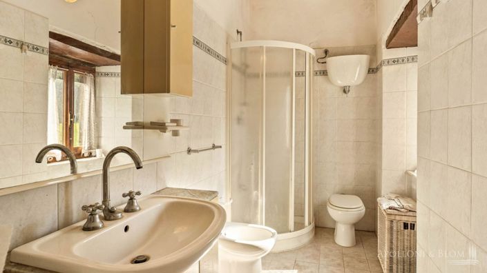 Image No.10-3 Bed Apartment for sale