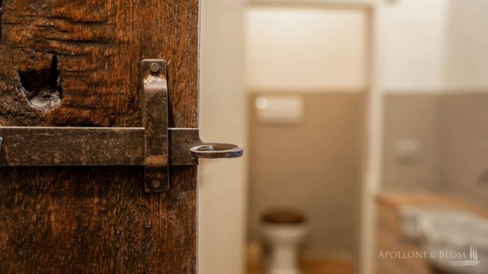 Image No.16-9 Bed Chateaux for sale