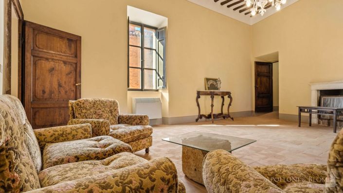 Image No.21-9 Bed Chateaux for sale