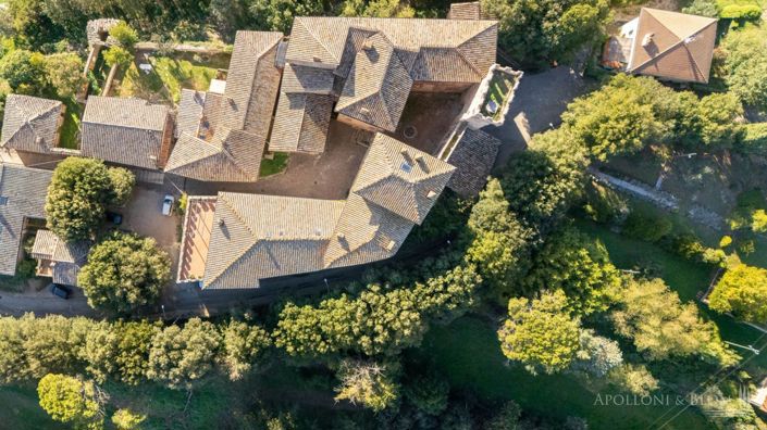 Image No.4-9 Bed Chateaux for sale