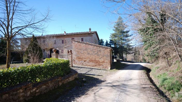 Image No.17-4 Bed Apartment for sale