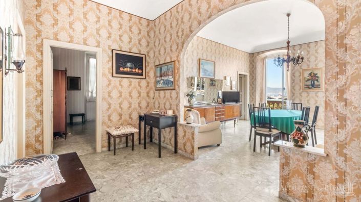 Image No.4-4 Bed Apartment for sale