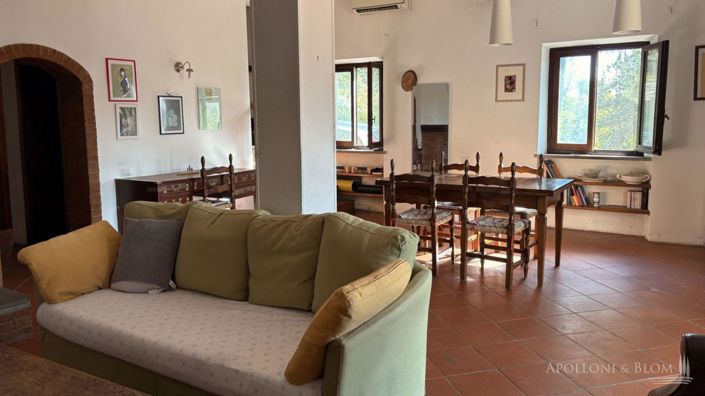 Image No.10-4 Bed Apartment for sale