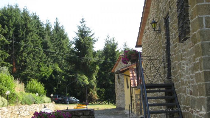 Image No.24-7 Bed Apartment for sale