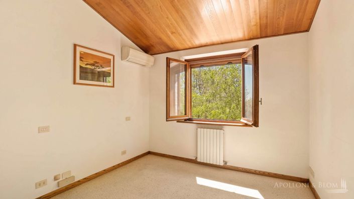 Image No.18-6 Bed Villa for sale