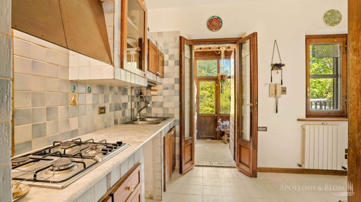 Image No.11-3 Bed Apartment for sale