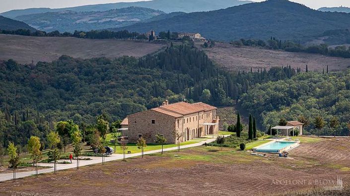 Image No.1-5 Bed Apartment for sale