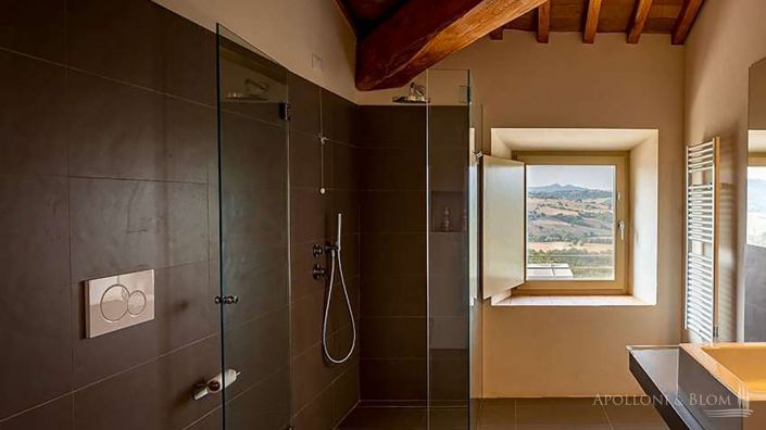 Image No.19-5 Bed Apartment for sale