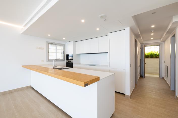 Image No.9-3 Bed Apartment for sale