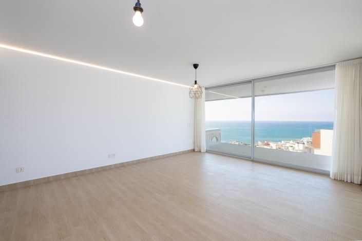 Image No.13-3 Bed Apartment for sale