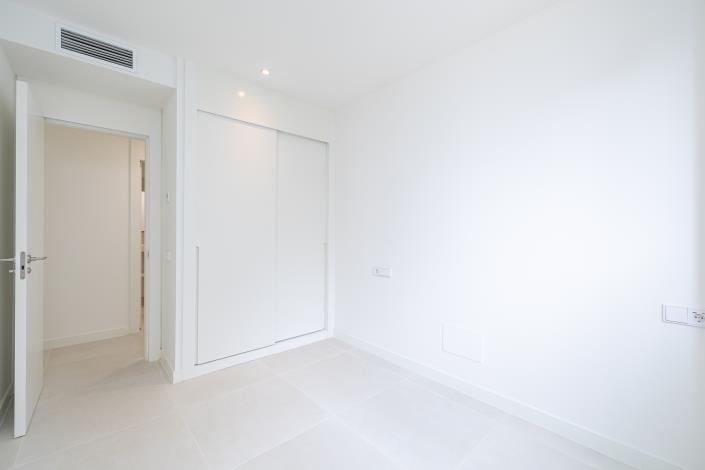 Image No.22-2 Bed Apartment for sale