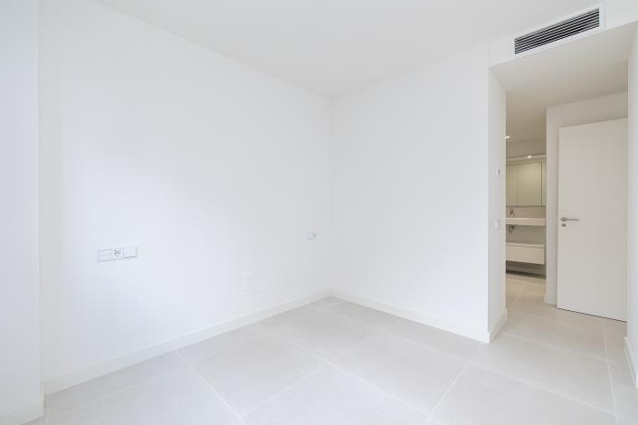 Image No.23-2 Bed Apartment for sale