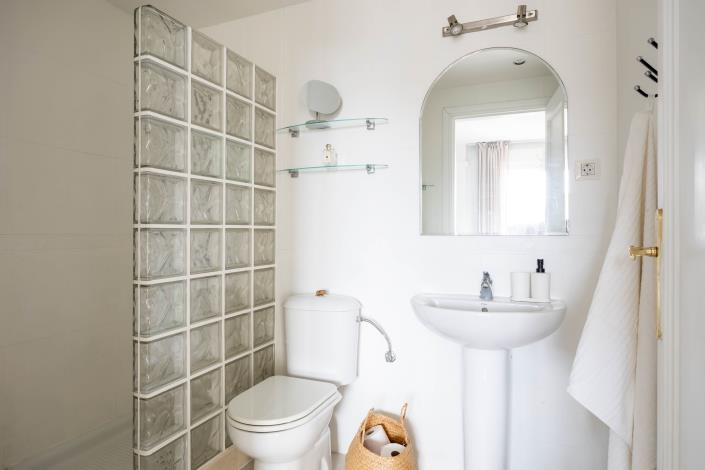 Image No.24-3 Bed Apartment for sale