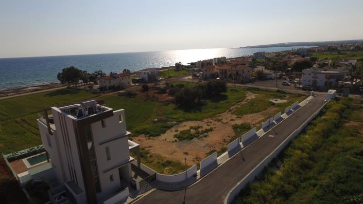 Image No.2-4 Bed Villa for sale