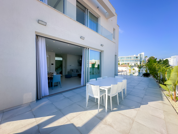 Image No.9-4 Bed Villa for sale