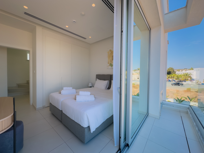 Image No.26-4 Bed Villa for sale