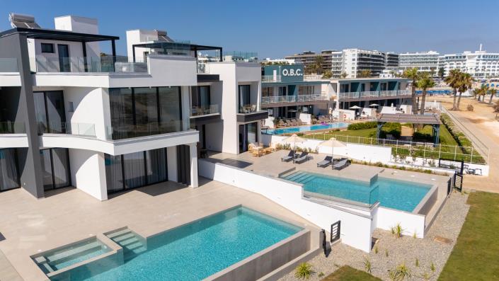 Image No.2-4 Bed Villa / Detached for sale