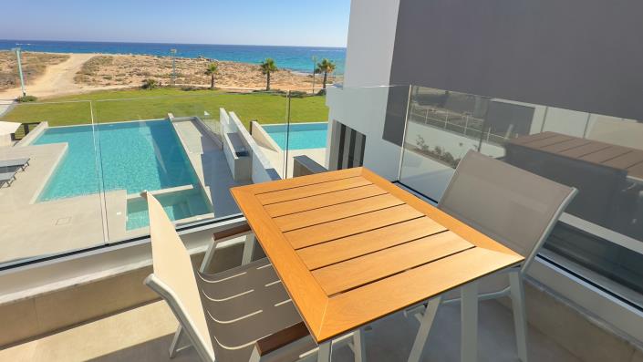 Image No.23-4 Bed Villa / Detached for sale