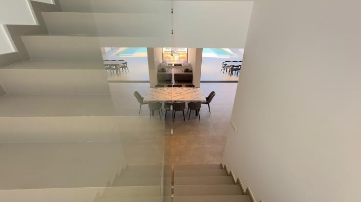 Image No.29-4 Bed Villa / Detached for sale