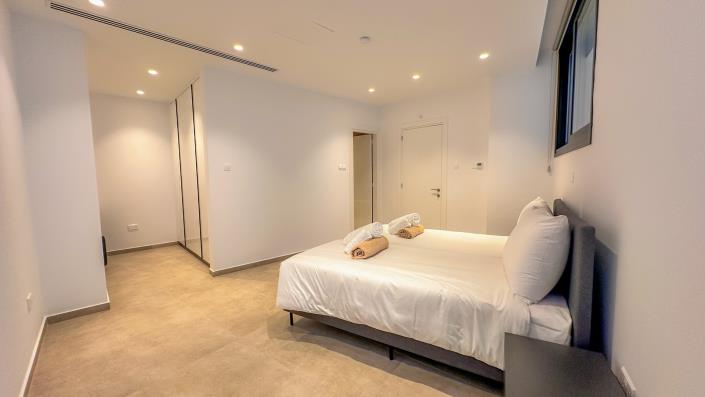 Image No.37-4 Bed Villa / Detached for sale