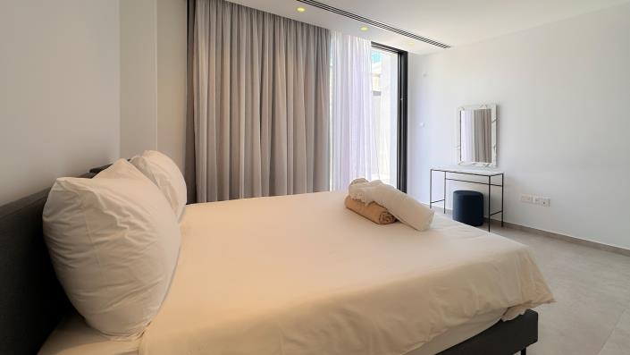 Image No.39-4 Bed Villa / Detached for sale